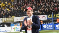 FOTO, VIDEO: Plná mušle, Tvrdík a Tykač v kabině. Takhle slavila Slavia titul
