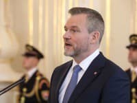 Prezident Pellegrini zatiaľ neudelil Slovákom povolenie slúžiť v ukrajinskej armáde