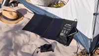 Skládací solární panel z Lidlu nabije dva mobily a stojí jen 900 Kč. Akce platí pouze dnes