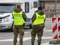 Česko zmierňuje opatrenia a ruší kontroly na hraniciach s Rakúskom