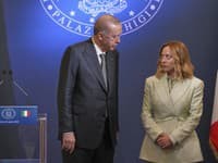 Erdogan a Meloniová chcú posilniť vzťah Turecka a Talianska: Cieľom je prehĺbiť spoluprácu v obrane i obchode