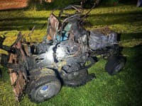 Počas nabíjania sa vznietila elektrická kosačka v garáži: Jedna osoba sa zranila