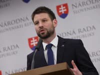 Michal Šimečka kritizuje vládnu koalíciu: Absolútne podľa neho nezvláda konsolidáciu, verejný dlh naďalej rastie