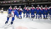 Mladíkov čaká presun a najťažší možný súper v boji o finále. Asistent trénera sa chce vrátiť na Slovensko s medailou