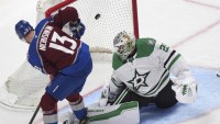 Toronto postúpilo do konferenčného semifinále, ďalej ide aj Edmonton a Vegas