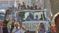 Carlo Pokorný, rýpnutí Pospíšila i „Čech“ Mueller. Jak Zelňák slavil s mistry