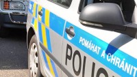 Drama na rybníce na Tachovsku. S rybáři se převrhla loďka, zachránili je hasiči