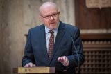 Prověrky, posílení rad a univerzitní nemocnice. Válek chce kvůli kauze Motol zavést preventivní opatření