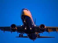 Európska únia uvažuje o clách na lietadlá Boeing