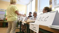 Volby by v dubnu vyhrálo ANO, před Spolu a SPD, zjistil Ipsos