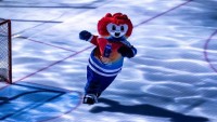 Pátý den MS v hokeji: Kráter v ledu, maďarský čardáš i nejrychlejší gól