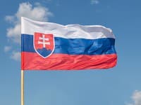 Na veliteľstve v Prištine vztýčili po 15 rokoch vlajku Slovenska