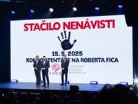 Výročie atentátu na premiéra v Handlovej: Smer usporiadal míting, šéf vládneho kabinetu rečnil na pódiu