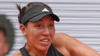 Pegula 'hitting head against the wall' over French Open schedule debate
