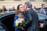 Týdeník iROZHLASu: Předčasné oslavy koalice Spolu, bitcoinová kauza jinak a občanské horko v Kalifornii