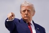 Demonstranti chystají v sobotu na Trumpovy narozeniny protesty. Ten hrozí tvrdým potlačením