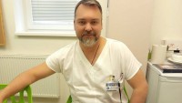 Poláček: Chtěl jsem operovat, ale nechtěl sahat na chlapy. A tak jsem gynekolog
