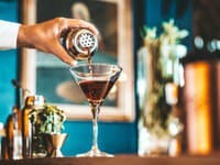 Slovensko v sektore alkoholu pre falšovanie ročne prichádza o 18 miliónov eur