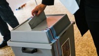 Preference stále vede ANO. Spolu oslabilo, SPD stagnuje, změřil STEM
