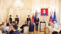 Prezident pri výročí inaugurácie prijal na obed 30 ľudí z rôznych oblastí