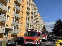 AKTUÁLNE Hasiči zasahujú pri požiari bytu v Žiline: Plamene zachvátili šieste poschodie paneláku