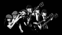 AC/DC zvou u příležitosti pražského koncertu do High Voltage Dive Baru