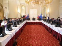 Vláda bude rokovať o investičnom projekte SEPS i o sociálnej legislatíve
