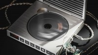 Tohle není obyčejné retro. Moondrop Discdream 2 je CD přehrávač jako z devadesátek, ale s Hi-Res DACem