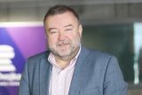 Karas odmítá sloučení televize a rozhlasu. Je také pro snížení vrcholných manažerů v ČT