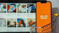 EU hrozí čínské platformě AliExpress pokutou. Málo podle ní bojuje s padělky