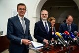 ‚Půjčka je levnější než jiné způsoby financování.‘ Vláda přijala 65 miliard na dopravní infrastrukturu