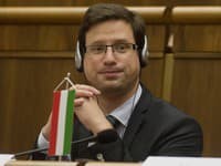 Gulyás dementoval tvrdenie, že parlamentné voľby 2026 budú odložené