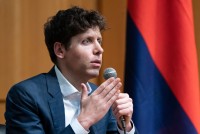Sam Altman: Meta lákala OpenAI zamestnancov 100-miliónovými ponukami