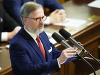 Fialova vláda ustála hlasovanie o vyslovení nedôvery