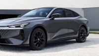 Číňané zvyšují hru. Svého levného, vybaveného a výkonného soupeře Škody Octavia nabídnou v Evropě i s pohonem 4x4