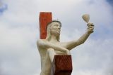 Zničená socha Ježíše s vínem by se mohla vrátit na vinici ve Velkých Pavlovicích. Kvůli vlně podpory