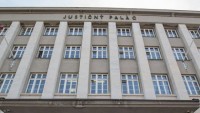 Falošnému plastickému chirurgovi uložili trojročný trest väzenia