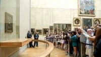 Najnavštevovanejšie múzeum sa topí v chaose: Tisíce turistov zostali pred bránami, zamestnanci štrajkujú proti „nezvládateľným davom“!