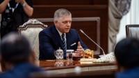 Politológ Koziak: Ficove vyjadrenia o neutralite Slovenska sú demagógiou a šírením strachu