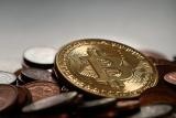 PRŮZKUM: Většina Čechů vnímá kauzu s bitcoiny jako vážnou. Když ji Spolu nevysvětlí, může ztratit podporu