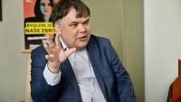 Politici přestali lidi motivovat, říká politický komentátor Patrik Eichler