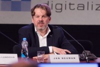 Media Bohemia získala 16 digitálních licencí, odhalila regionální členění Hitrádií