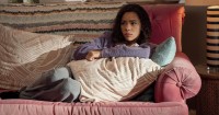 Commentary: 'Ginny & Georgia' is a breakthrough in showing abortion as a personal experience
