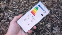 EU spustila rejstřík s energetickými štítky pro telefony a tablety. Chybí v něm ale známé prodejní názvy