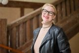 Už jako malá jsem s čínskými hůlkami zkoušela Aidu, směje se nejmladší dirigentka Národního divadla