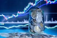 Prieskum odhalil rozdiely: Finančnú rezervu má len 40 % Slovákov, ženy zaostávajú