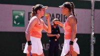 Neuveriteľný slovensko-britský obrat! Miháliková s Nichollsovou uchmatli trofej najvyššie nasadenému páru