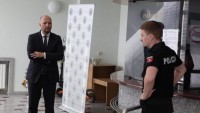 Naď prišiel na políciu, vypovedá k darovaniu vojenskej techniky Ukrajine. Exminister: Myslím si, že budú otvárať oči