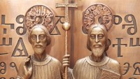 Misiu Cyrila a Metoda pripomína štátny sviatok. Odkaz na ich duchovné dedičstvo je aj v slovenskej ústave