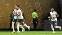 Pomohol im vlastný gól. Futbalisti Chelsea postúpili do semifinále MS klubov
